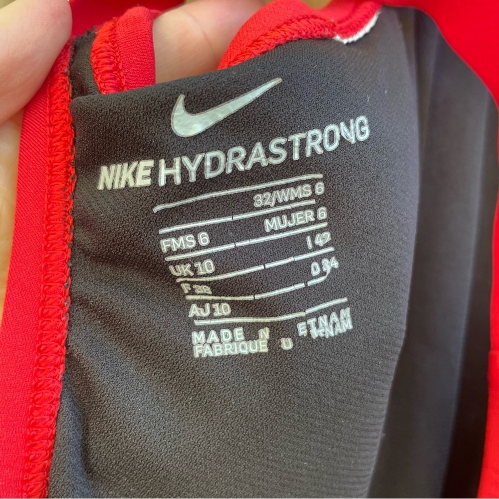NIKE Hydrastrong Women’s Red One-Piece RacerBack Team Swimsuit Size 6 - Picture 8 of 12